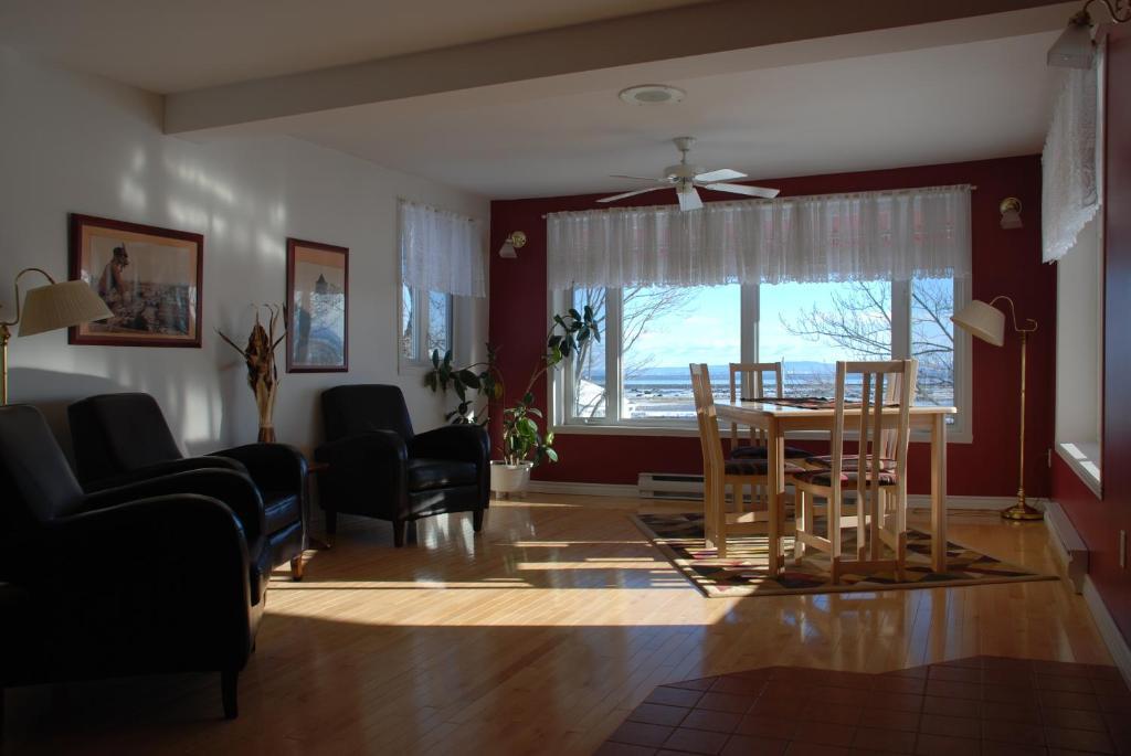 Auberge La Courtepointe Petite-Riviere-Saint-Francois Luaran gambar