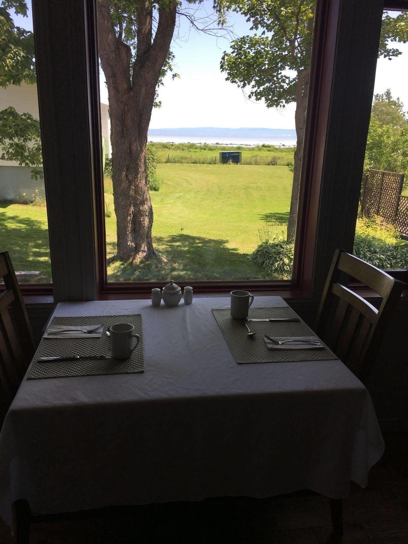 Auberge La Courtepointe Petite-Riviere-Saint-Francois Luaran gambar