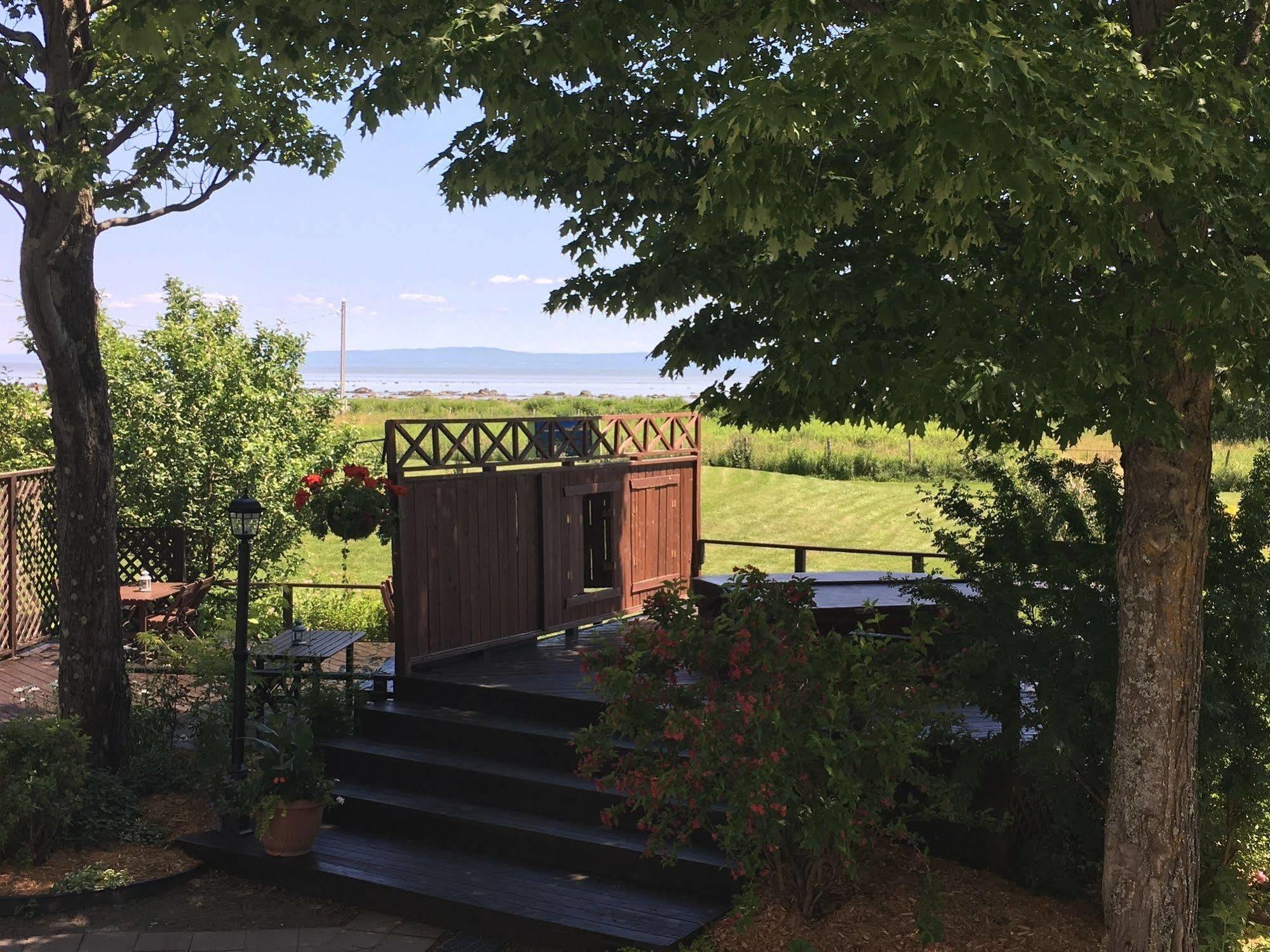 Auberge La Courtepointe Petite-Riviere-Saint-Francois Luaran gambar