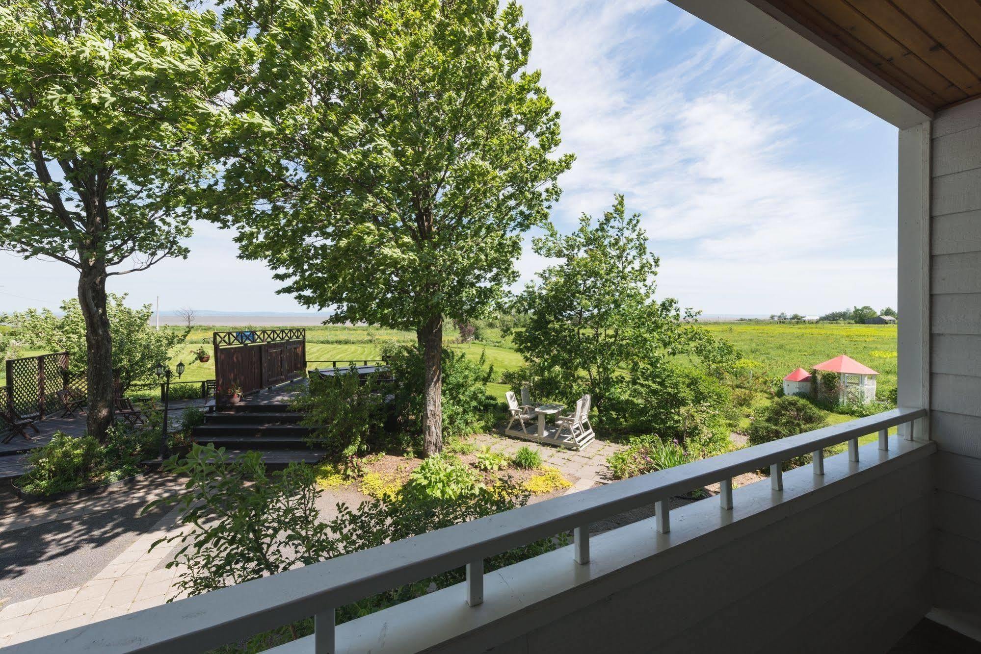 Auberge La Courtepointe Petite-Riviere-Saint-Francois Luaran gambar