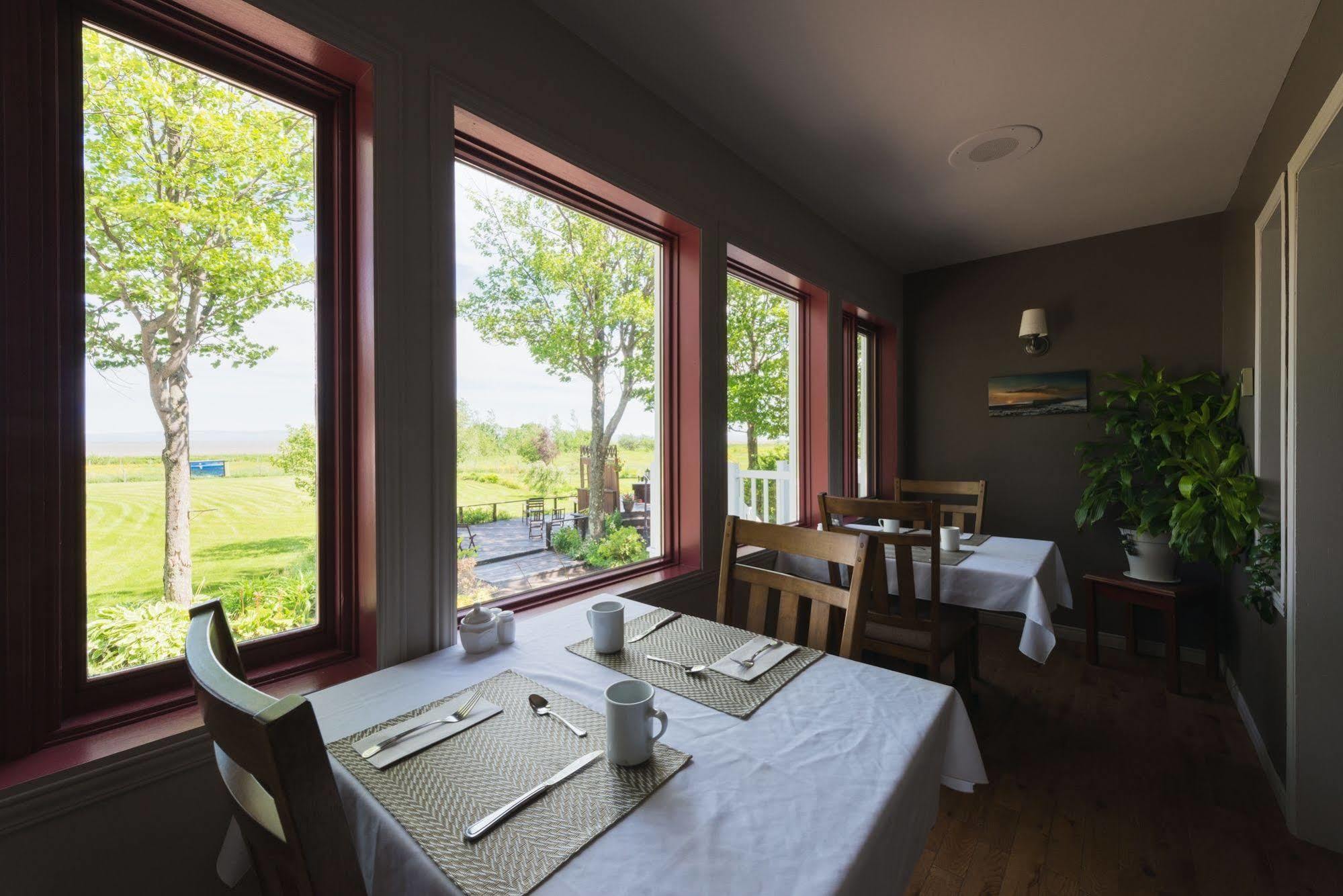 Auberge La Courtepointe Petite-Riviere-Saint-Francois Luaran gambar